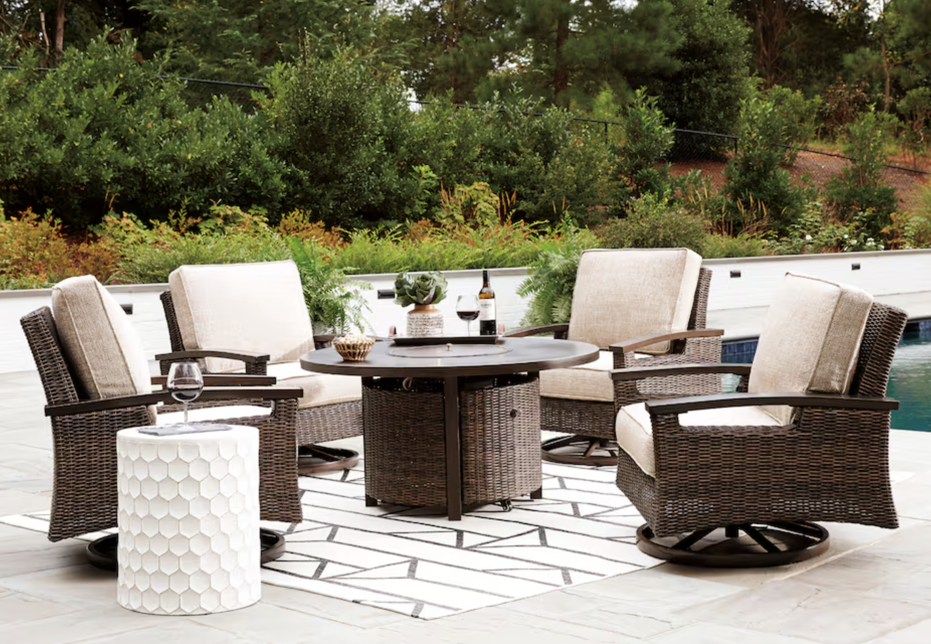 Why Winter is the Best Time to Buy Outdoor Furniture