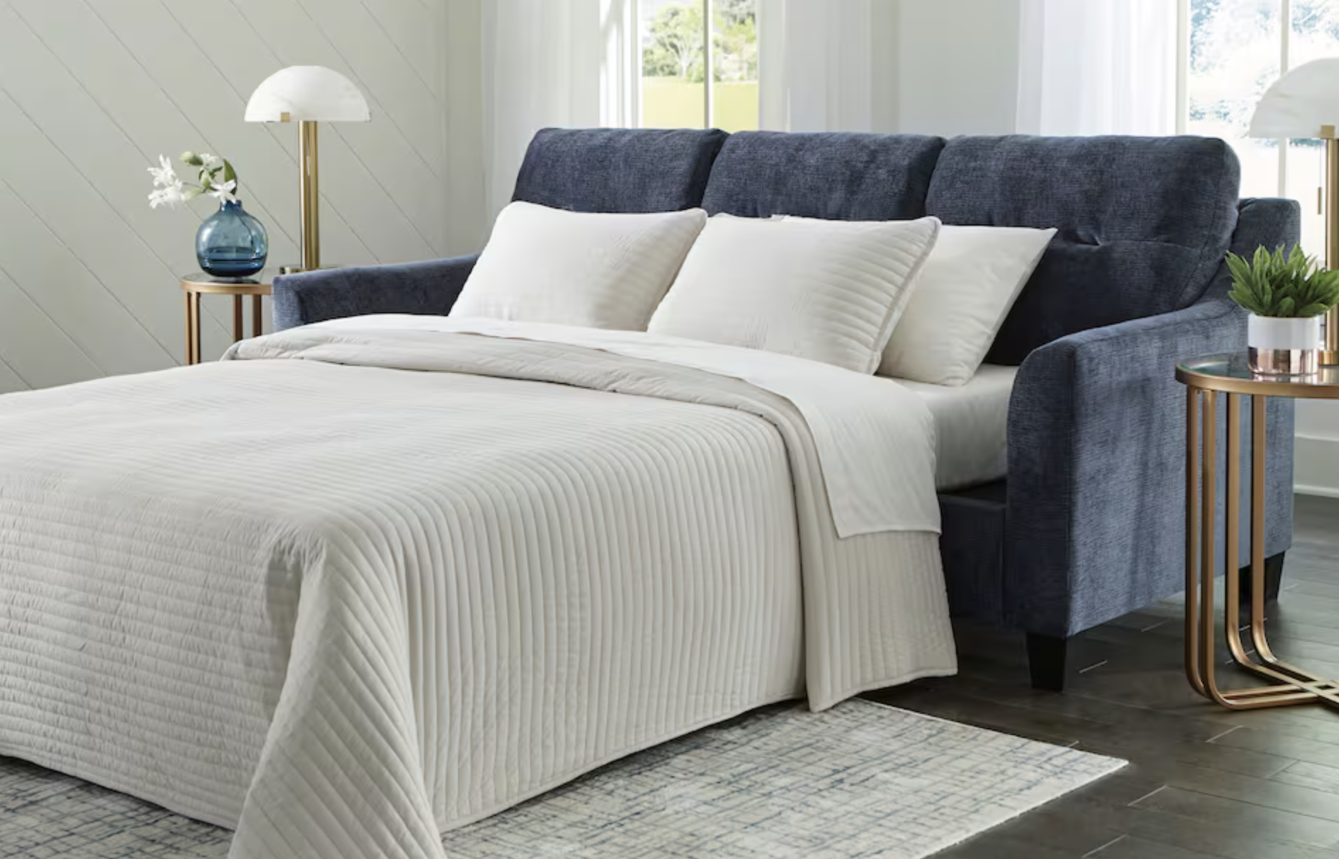 How to Create an Inviting Guest Room