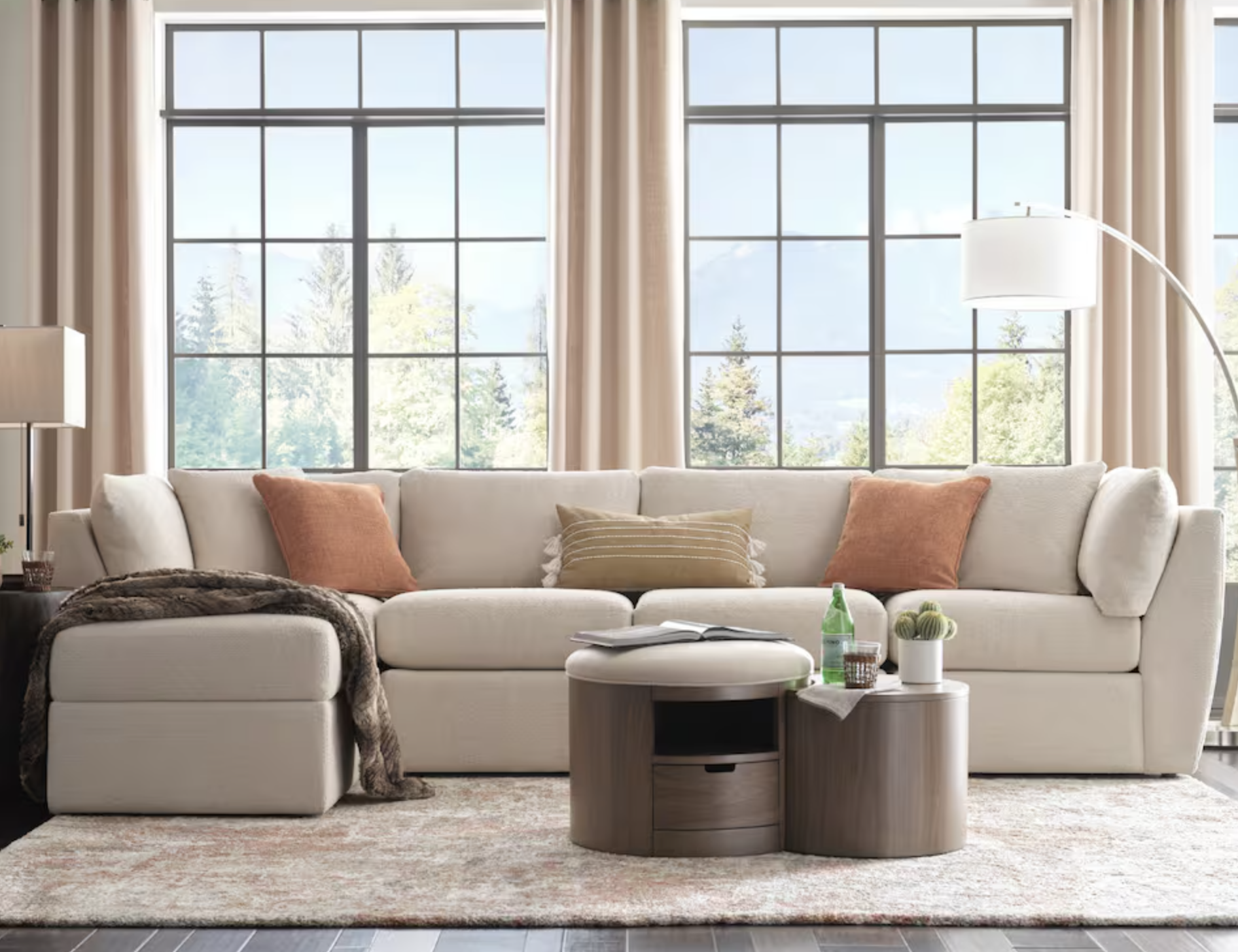 Fits Anywhere Comfy Upholstery: Discover La-Z-Boy’s Modular Sectional at Cardi’s