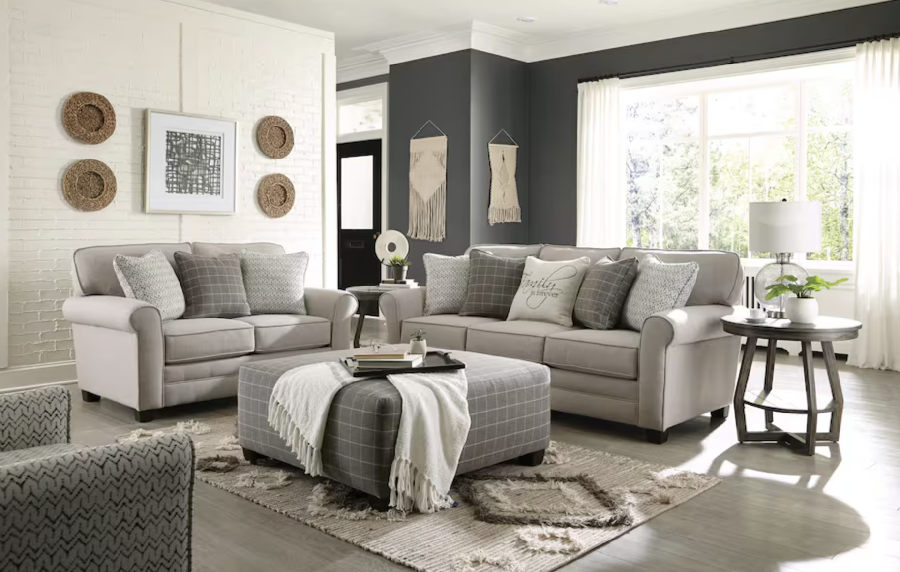 Don’t Judge a Sofa by Its Cover: Choosing the Perfect Fabric or Leather for Your Furniture