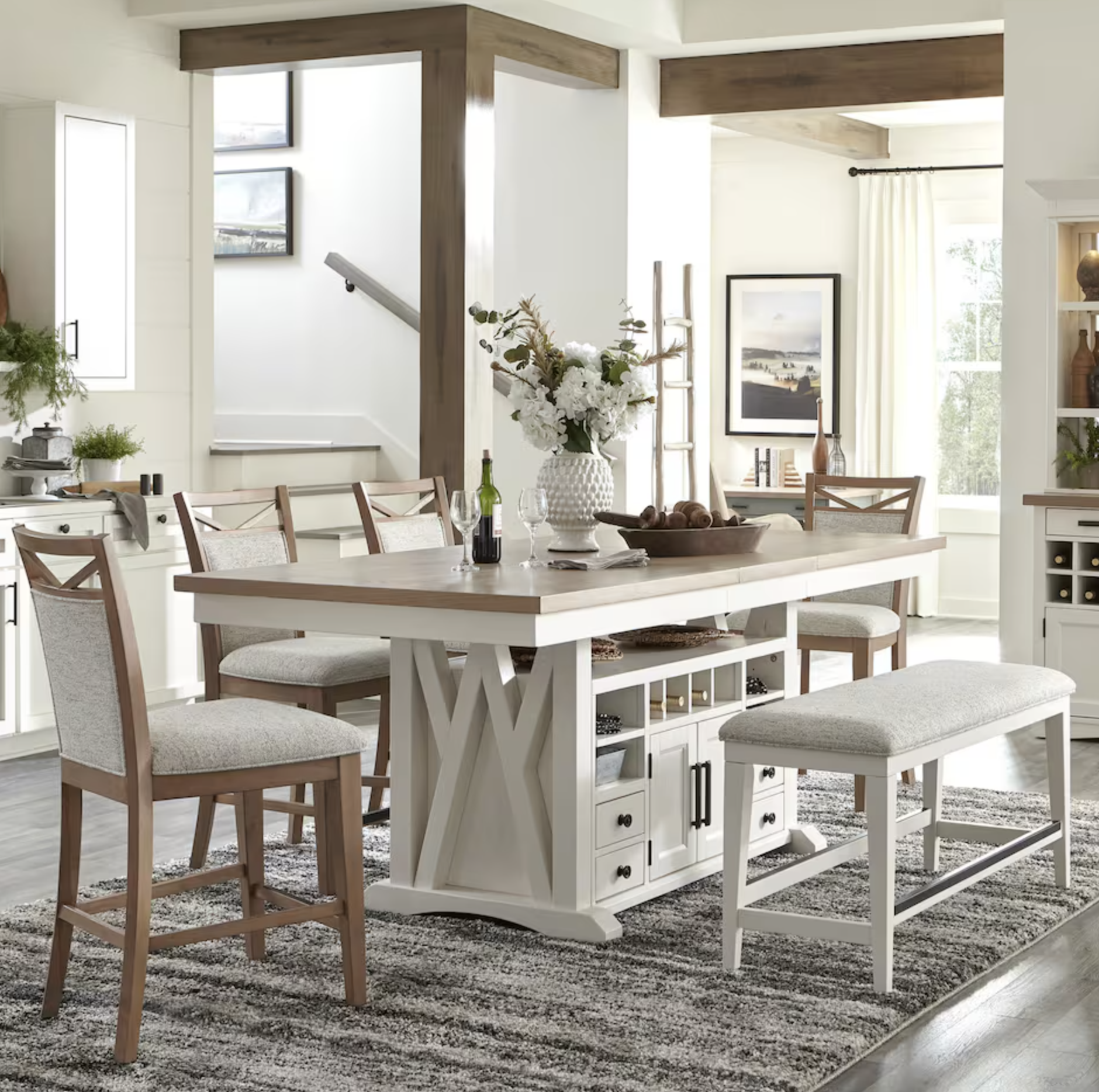 Designing the Perfect Dining Room: Tips for Choosing the Right Furniture